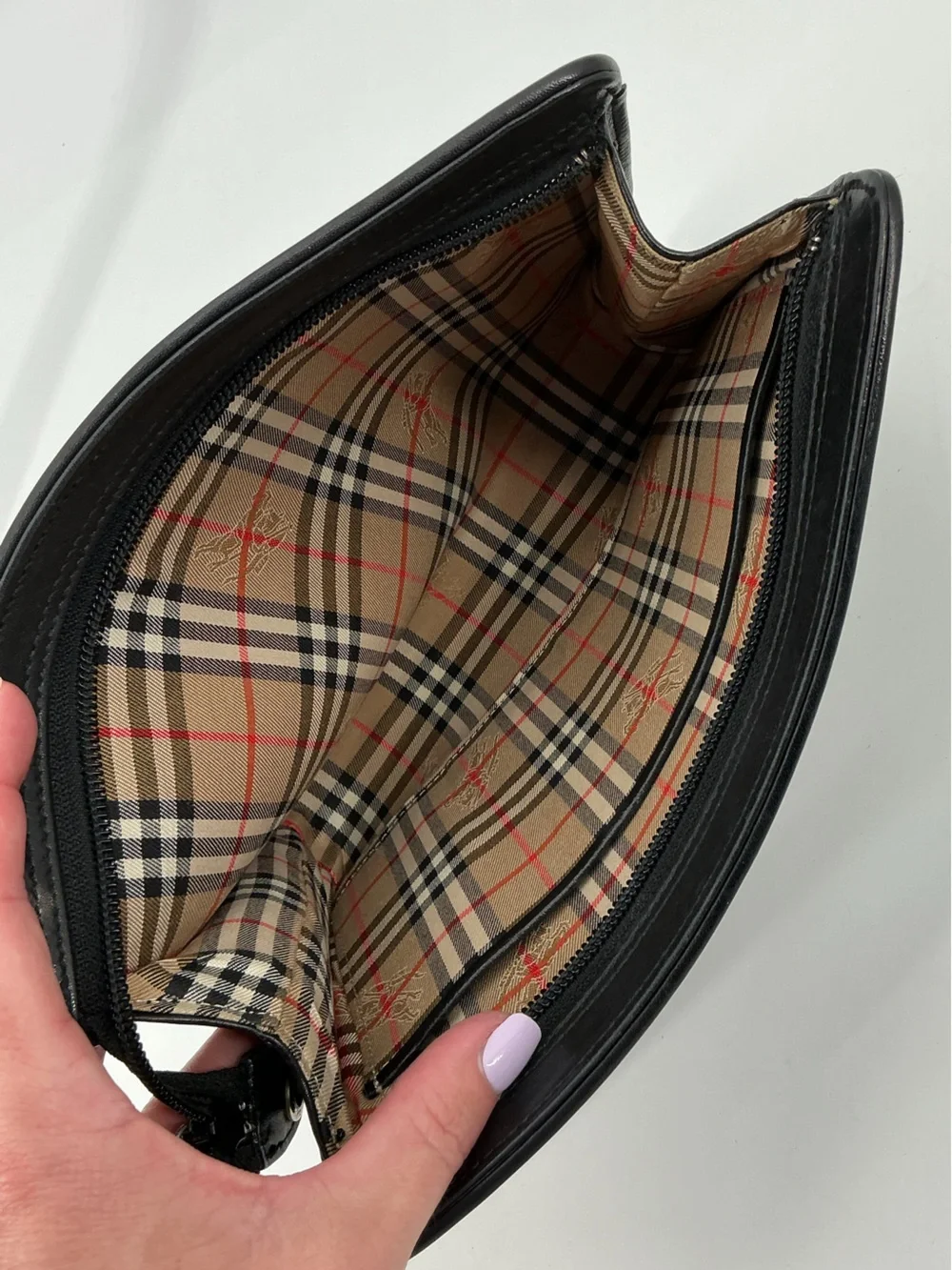 Burberrys Vintage Black Leather Nova Check Wristlet Clutch Pouch